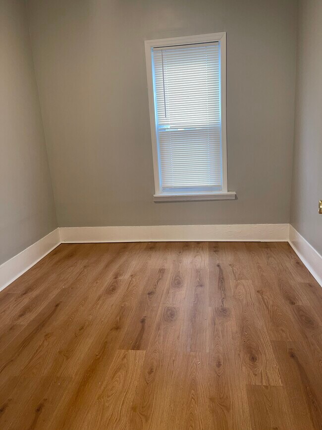 9 Bayard St And Nearby Amsterdam Apartments For Rent Amsterdam NY