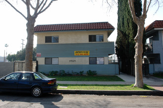 14524-14530 Vose St in Van Nuys, CA - Building Photo - Building Photo