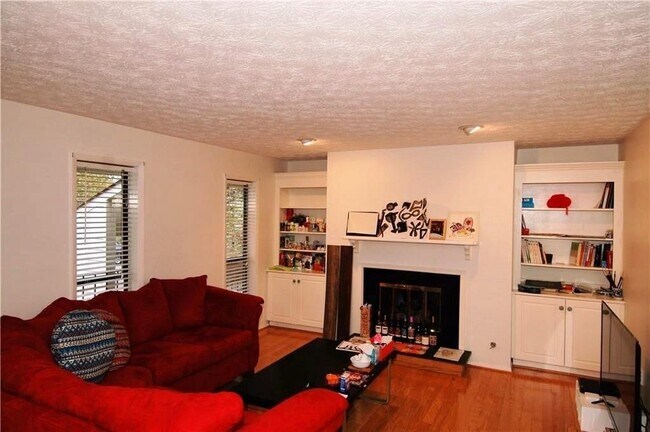 808 Park Ridge Cir in Marietta, GA - Building Photo - Building Photo