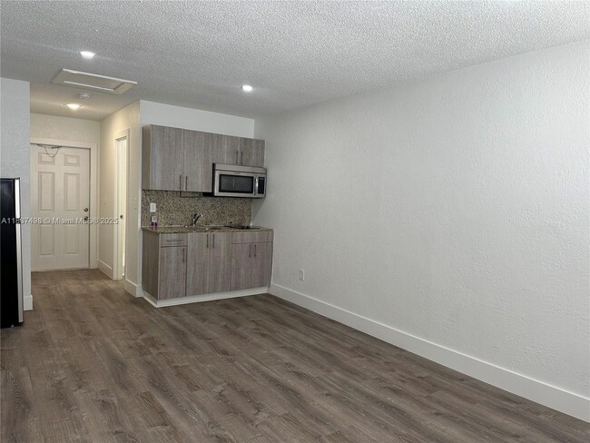 property at 2910 Pierce St