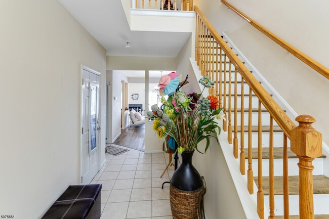376 Summerhill Dr in Morris Plains, NJ - Building Photo - Building Photo