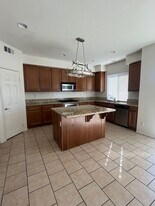 35491 Snead St in Beaumont, CA - Building Photo