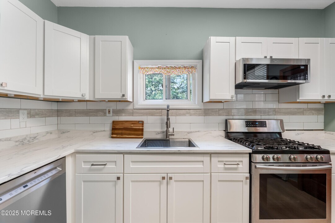 656 Boulevard in Weehawken, NJ - Building Photo