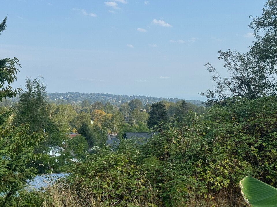 5115 S 4th Ave in Everett, WA - Building Photo