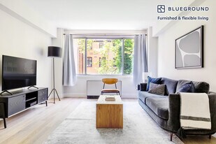 340 E 51st St in New York, NY - Building Photo