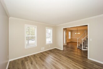 10185 Point View Dr in Jonesboro, GA - Building Photo - Building Photo