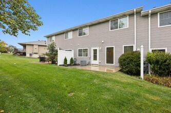 8743 Remi Dr in Lincoln, NE - Building Photo - Building Photo