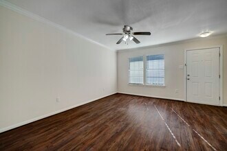 214 W 17th St in Houston, TX - Foto de edificio - Building Photo