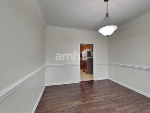 10703 Elm Bend Dr in Charlotte, NC - Foto de edificio - Building Photo