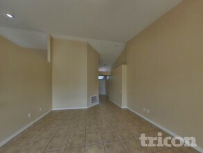 10515 Walker Vista Dr in Riverview, FL - Foto de edificio - Building Photo