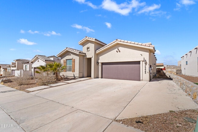 13445 Emerald Crystal Dr in Horizon City, TX - Building Photo - Building Photo