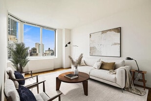 2 Maiden Ln in New York, NY - Building Photo