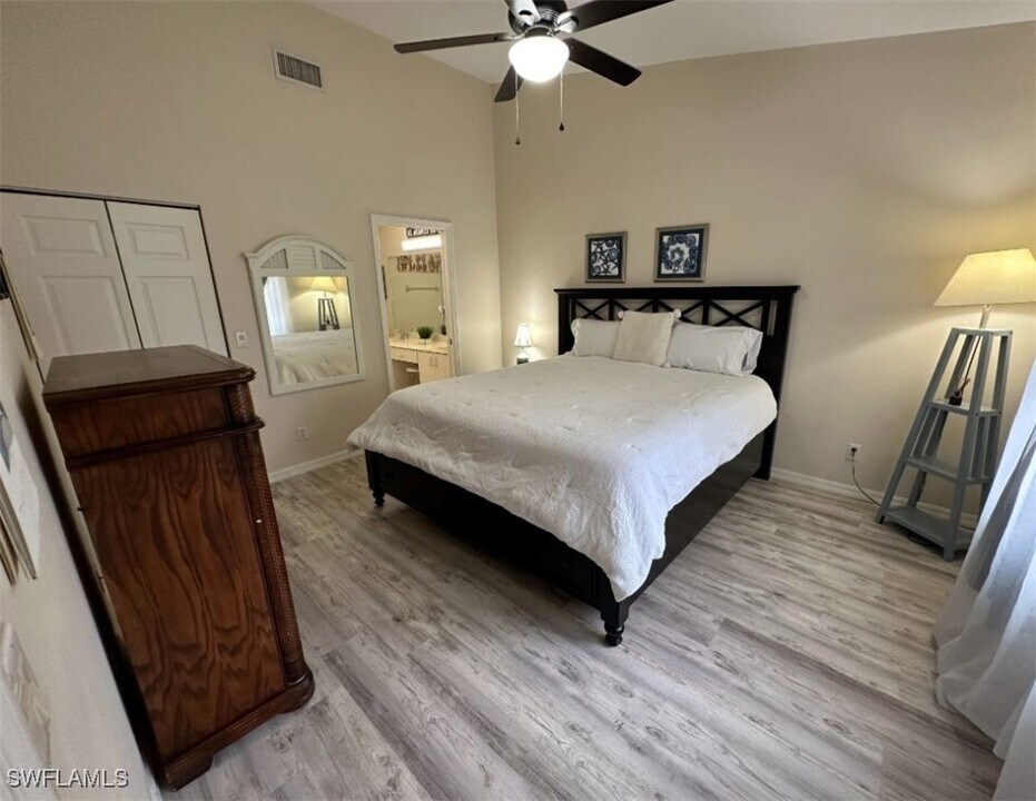 6625 Huntington Lakes Cir in Naples, FL - Building Photo