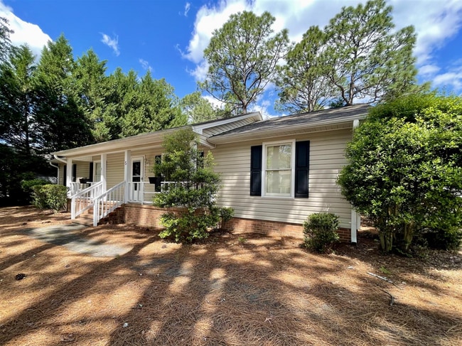 5 Winchester Rd in Pinehurst, NC - Building Photo - Building Photo