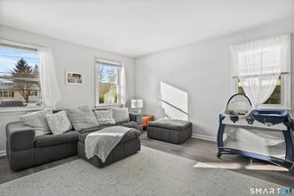 215 York Rd in Fairfield, CT - Building Photo - Building Photo