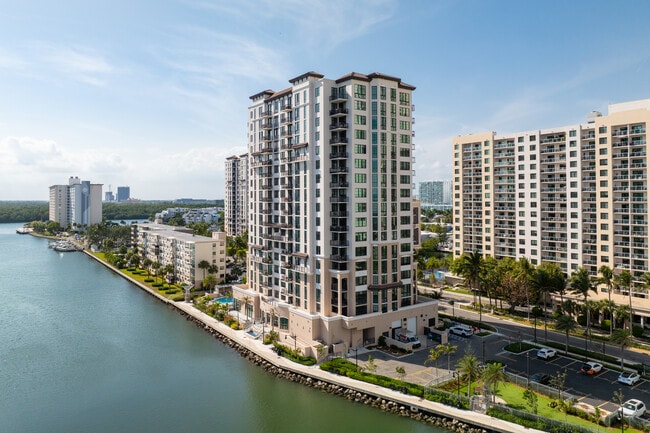 Marina del Sol