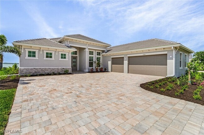 17266 Blue Sapphire Dr in Ft. Myers, FL - Building Photo - Building Photo