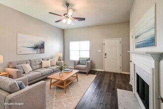 8389 Palm Springs Dr in Memphis, TN - Building Photo - Building Photo