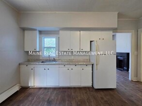 139 Oak St in Lewiston, ME - Building Photo - Building Photo