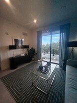 1921 Pierce St, Unit A3 in Hollywood, FL - Building Photo