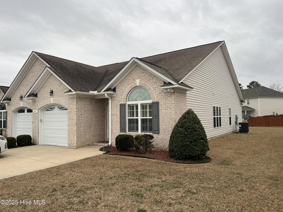 2013 Croyden Cir in Greenville, NC - Building Photo