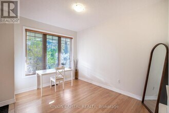 8 Stookes Crescent in Richmond Hill, ON - Building Photo - Building Photo