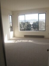 380 Monterey Blvd in San Francisco, CA - Foto de edificio - Building Photo