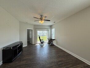 4930 Crab Pond Ct in Myrtle Beach, SC - Building Photo - Building Photo