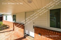 2114 Medaris Rd NW in Huntsville, AL - Foto de edificio - Building Photo