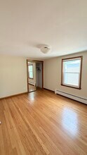 3030 N Oleander Ave in Chicago, IL - Building Photo - Building Photo