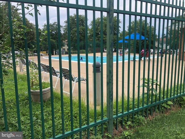 property at 13302 Preuit Pl