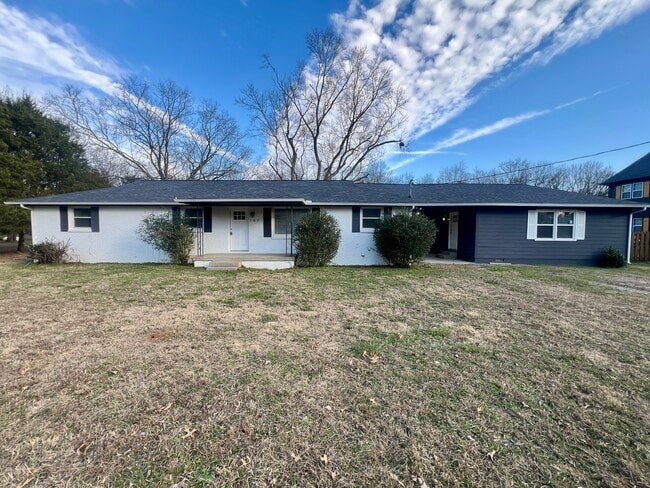 property at 157 Quail Dr