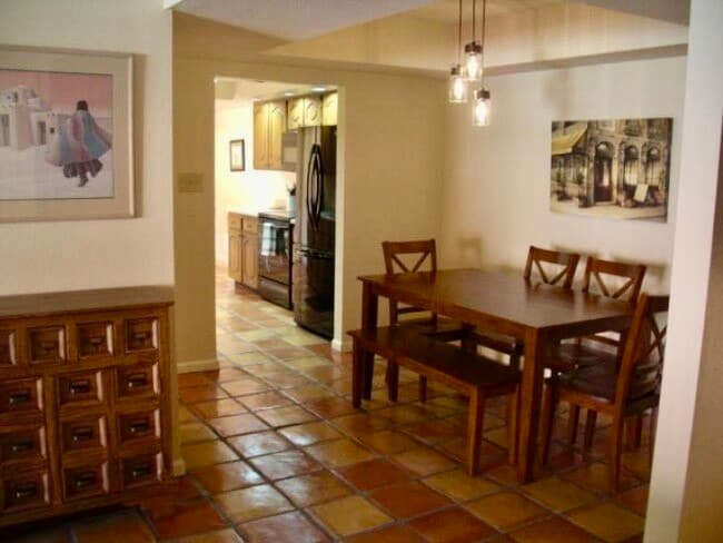 4303 E Cactus Rd, Unit 117B in Phoenix, AZ - Foto de edificio - Building Photo