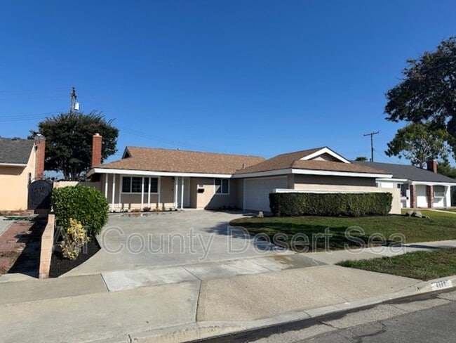 4801 Kaui Dr in Huntington Beach, CA - Building Photo - Building Photo