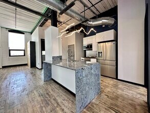 109 Summer St, Unit 3 in Providence, RI - Foto de edificio - Building Photo