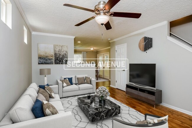 property at 208 Ilex Dr