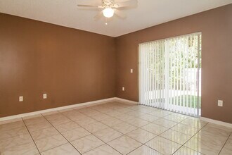 160 Gleason Cove in Sanford, FL - Building Photo - Building Photo