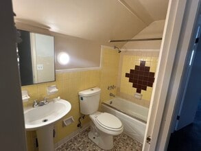 3401 Melodymanor Dr in Cincinnati, OH - Building Photo - Building Photo