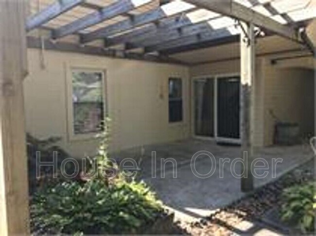 12 Looking Glass Ln in Asheville, NC - Building Photo - Building Photo