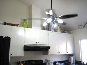 7700 Parkway Dr in La Mesa, CA - Building Photo - Building Photo
