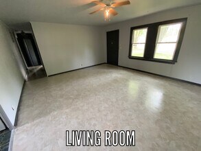 1001 Glenwood Dr in Danville, IL - Building Photo - Building Photo