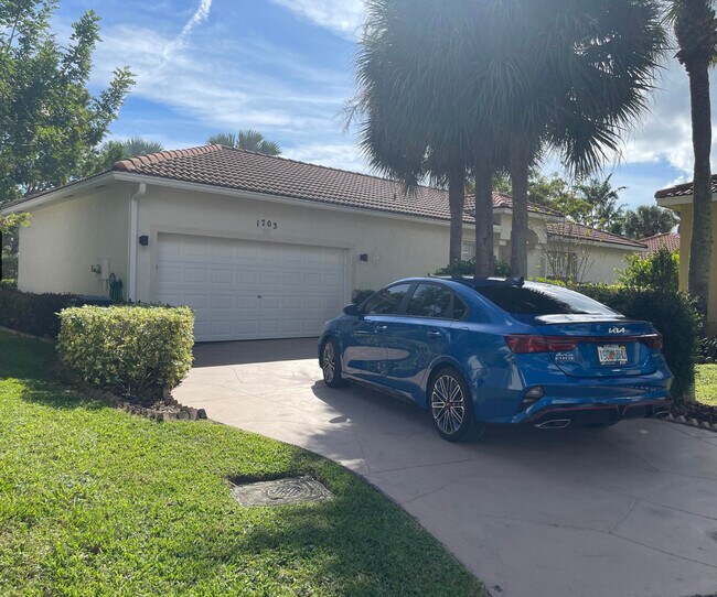 property at 1703 Pierside Cir