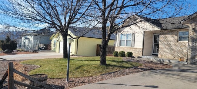 2213 Twinflower W in Canon City, CO - Building Photo - Building Photo