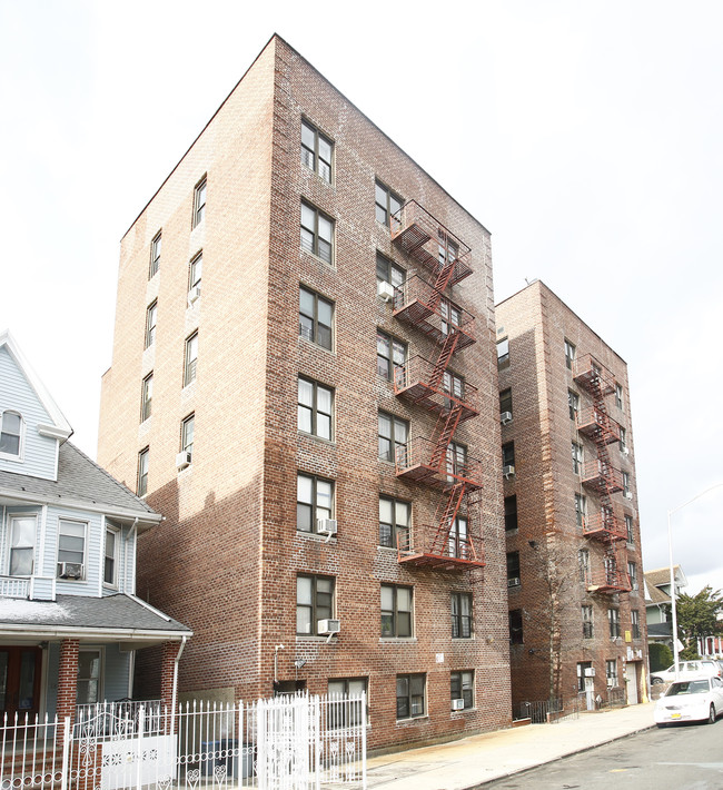 554 E 26th St in Brooklyn, NY - Building Photo - Building Photo