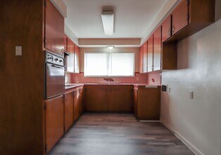 1007 Mariana Ave in Wake Village, TX - Building Photo - Building Photo