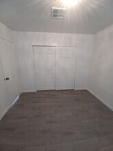 2033 W Madison St in Phoenix, AZ - Foto de edificio - Building Photo