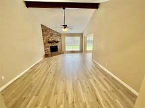 6 Leverwood Ct in Spring, TX - Building Photo - Building Photo