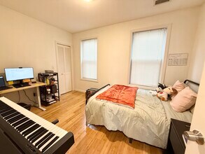 110 Chester St, Unit 2 in Boston, MA - Foto de edificio - Building Photo