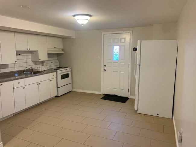 property at 3 Noble Dr