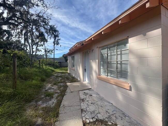 property at 710 N Grove St